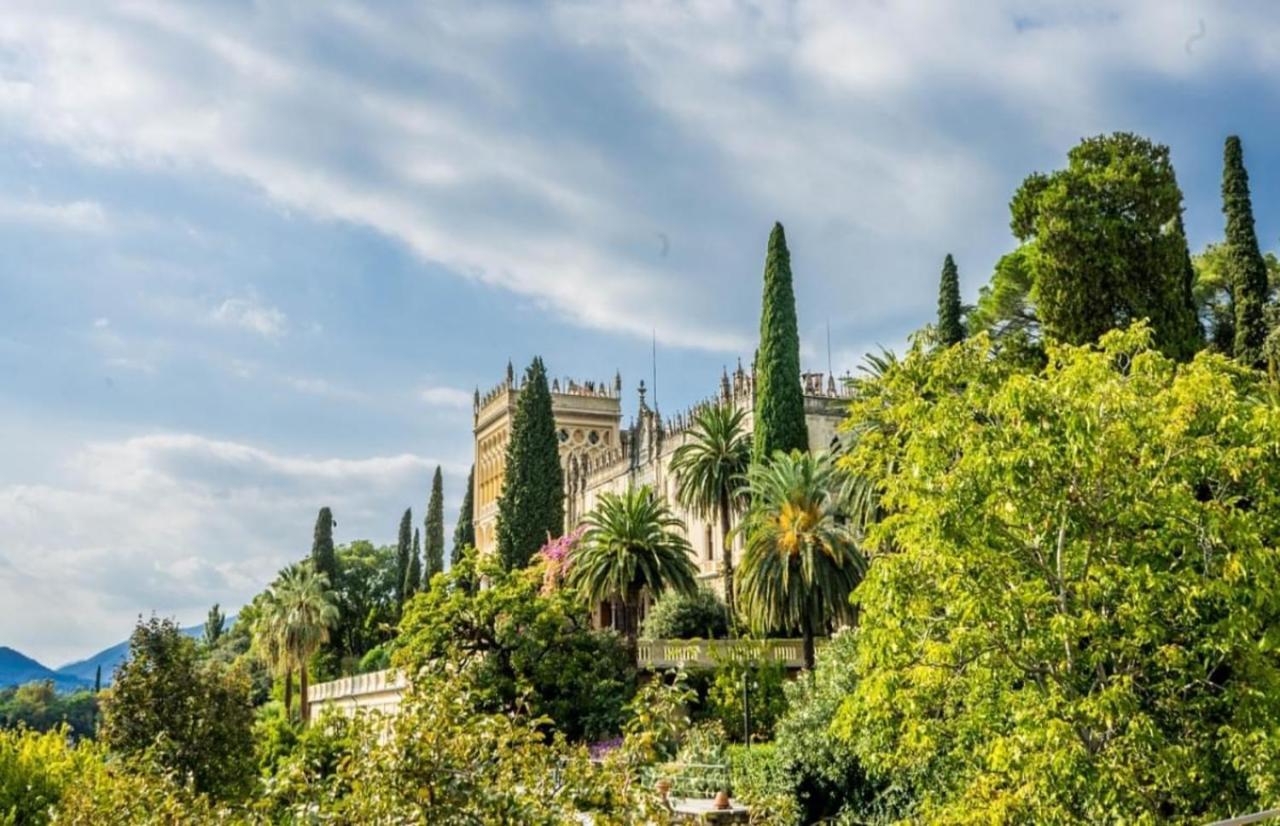 Perseo Apartment - 200M Dal Lago Di Garda シルミオーネ エクステリア 写真