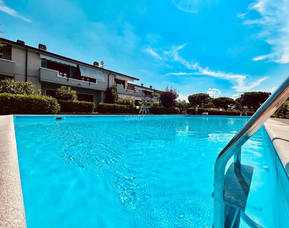 Perseo Apartment - 200M Dal Lago Di Garda シルミオーネ エクステリア 写真