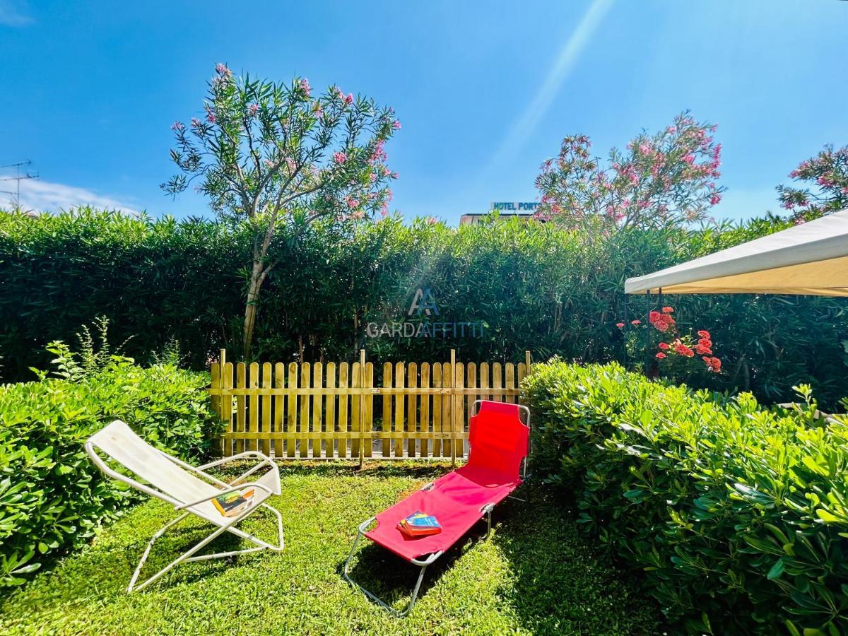 Perseo Apartment - 200M Dal Lago Di Garda シルミオーネ エクステリア 写真
